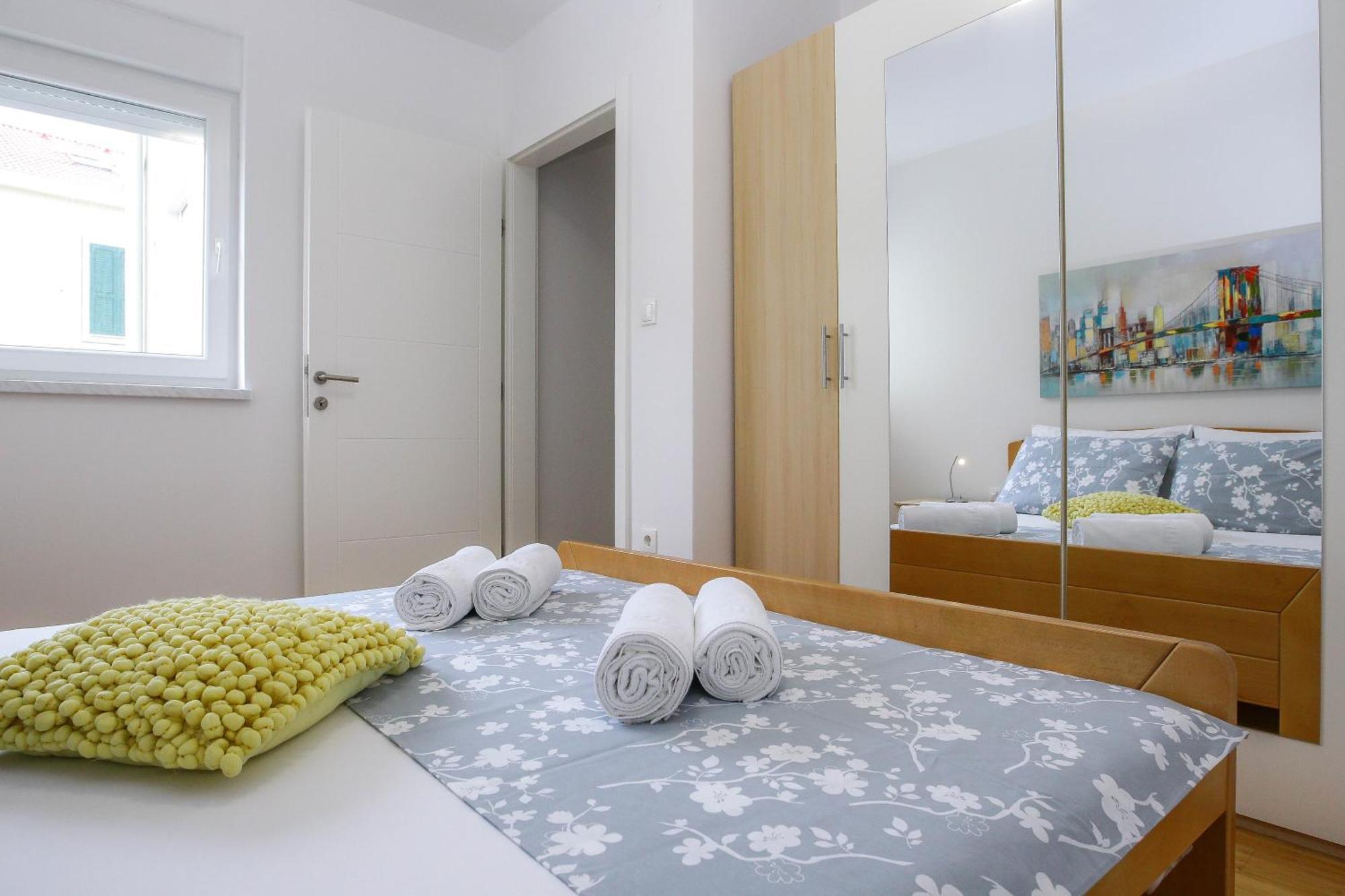 Summer Breeze Pool Apartments ノヴァリャ 部屋 写真